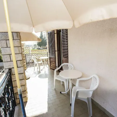 Apartment Janja
